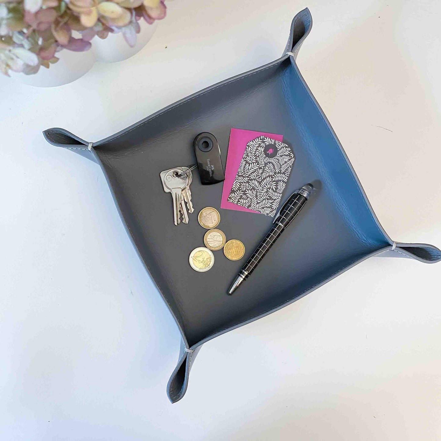 Lederschale Taschenleerer Corium 20 x 20 cm, grau