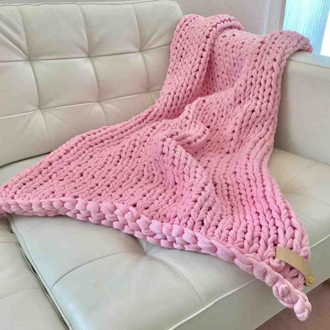 Grobstrickdecke Juna Chunky Knit, vegan, rosa