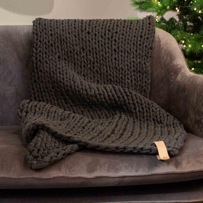 Grobstrickdecke Juna Chunky Knit, vegan, dunkelgrau